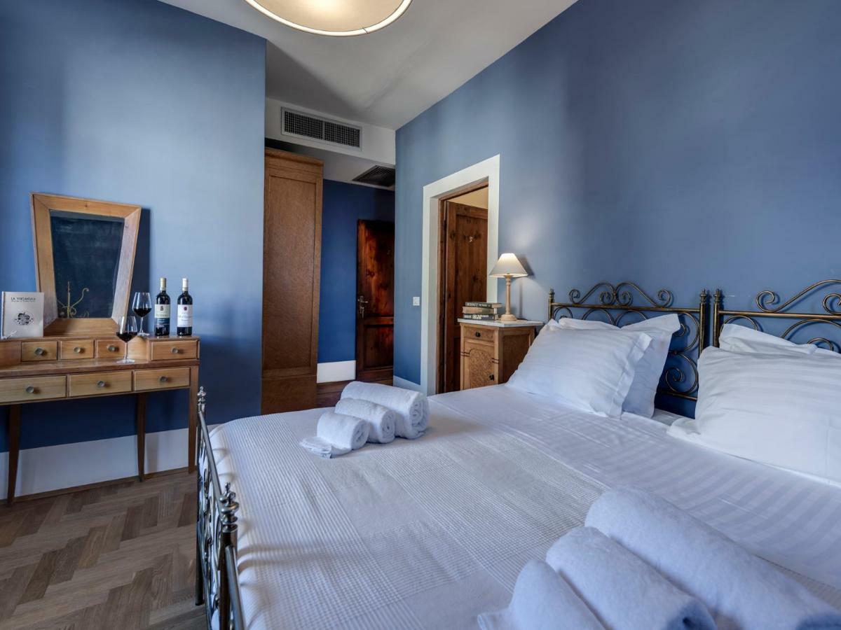 Bed and Breakfast Tenuta Di Capezzana Seano Exterior foto