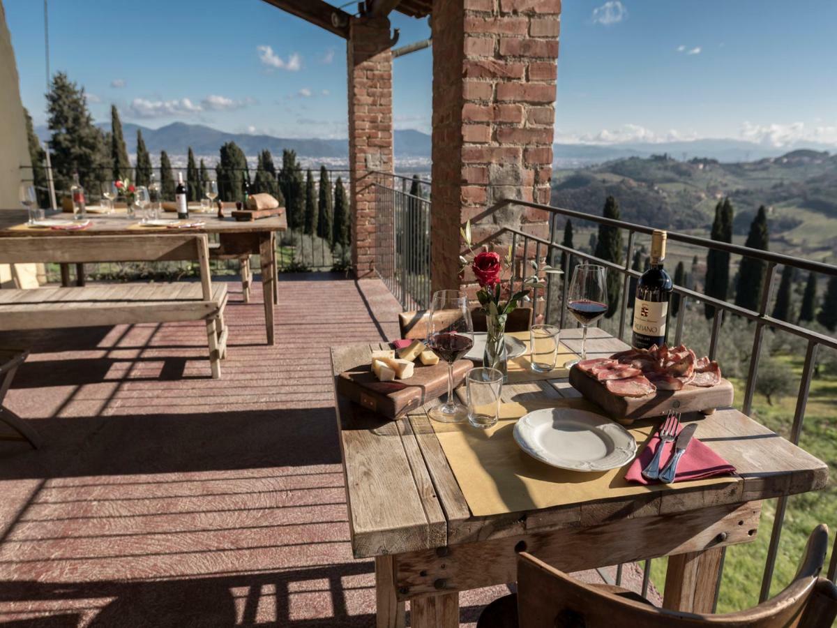 Bed and Breakfast Tenuta Di Capezzana Seano Exterior foto